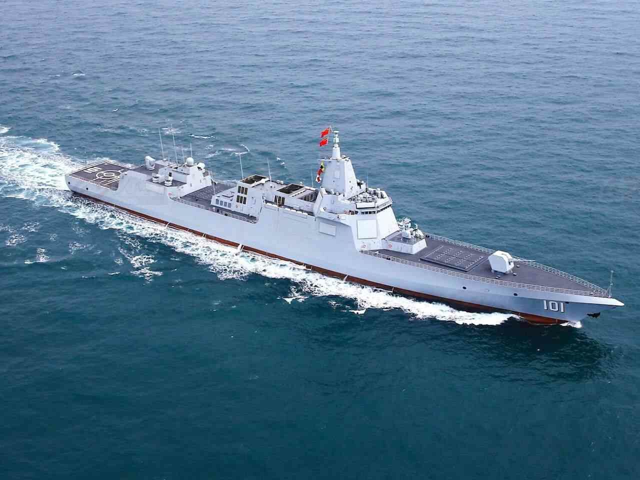 The Type 055 destroyer Lhasa was observed in Sea of Japan.