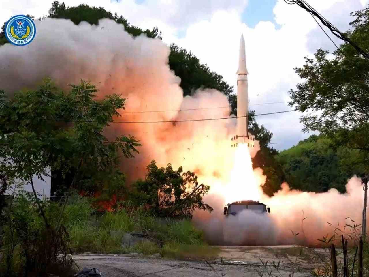 Screenshot taken from a WeChat post by the Chinese military's Eastern Theater Command on Aug. 11, 2022, shows a missile launch during a military exercise. (Kyodo)